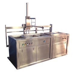 Cleaning Bench with Lift